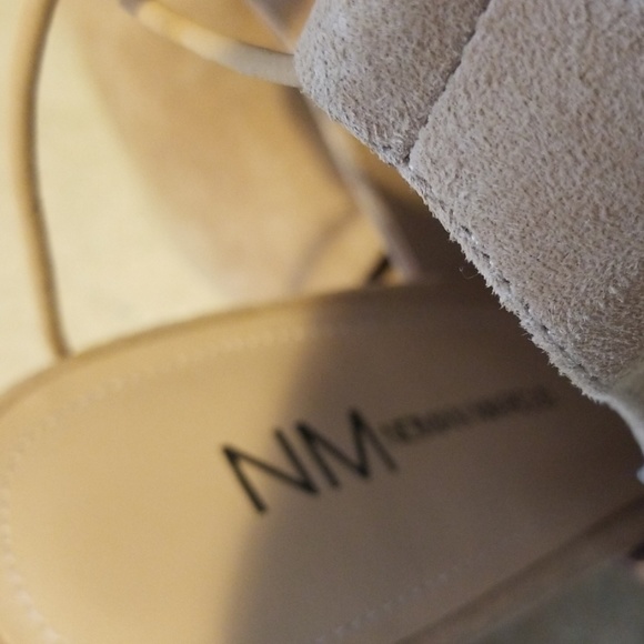 Shoes - Picture 4 of 4